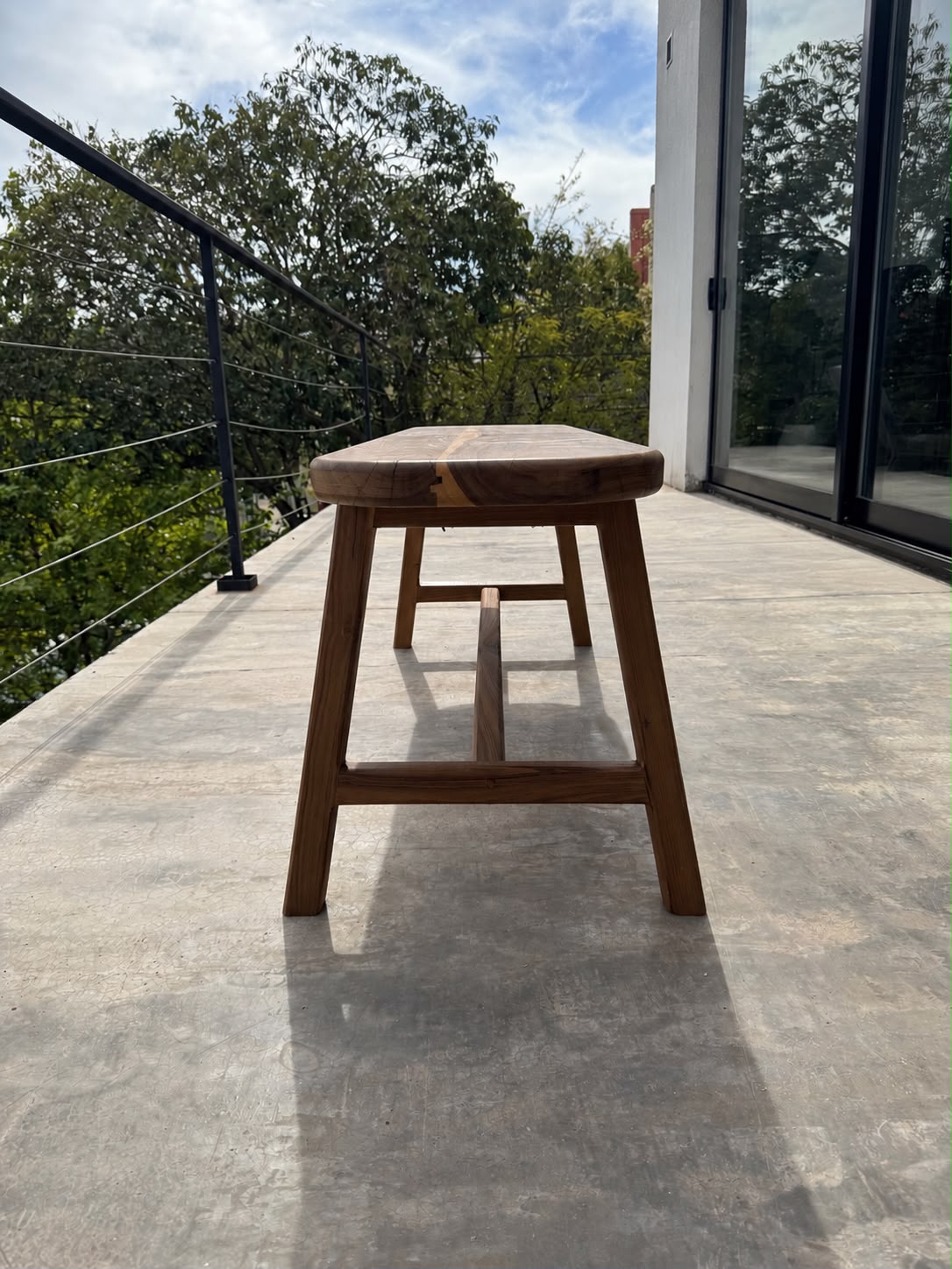 Banqueta Petiribí vista de perfil